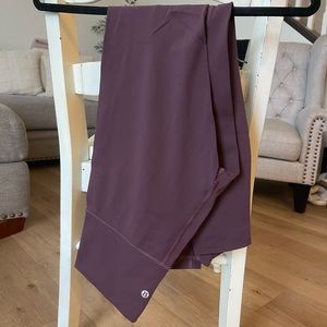 Lululemon Wunder Under leggings size 6